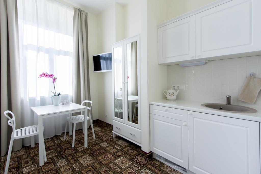 Real House Aparthotel Вилнюс Екстериор снимка