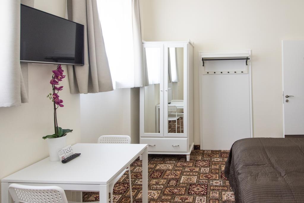 Real House Aparthotel Вилнюс Екстериор снимка