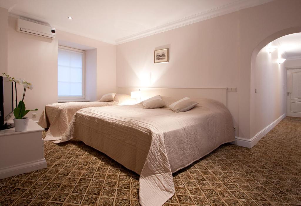 Real House Aparthotel Вилнюс Стая снимка