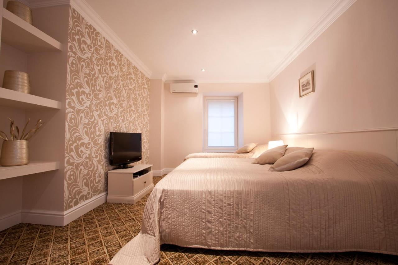 Real House Aparthotel Вилнюс Стая снимка